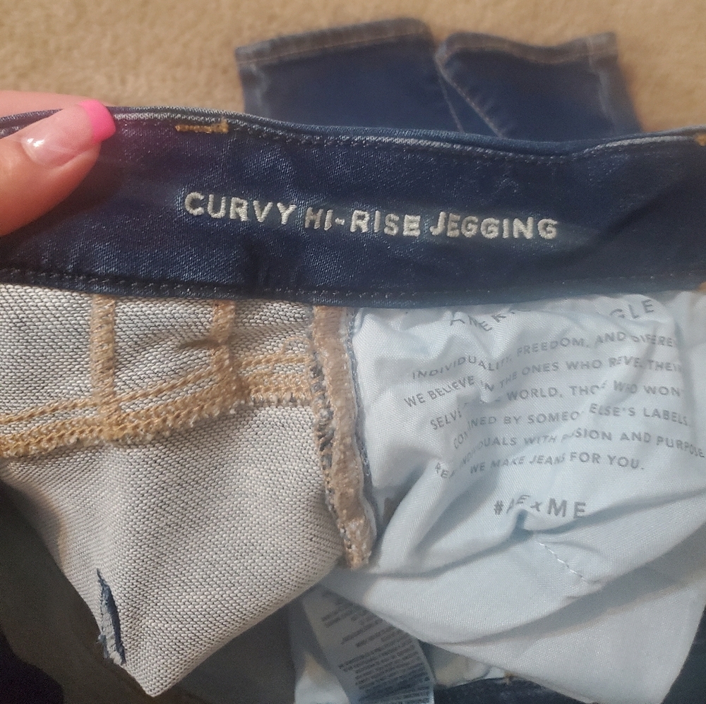 American Eagle Curvy Hi-Rise Jeggings - Picture 3 of 5